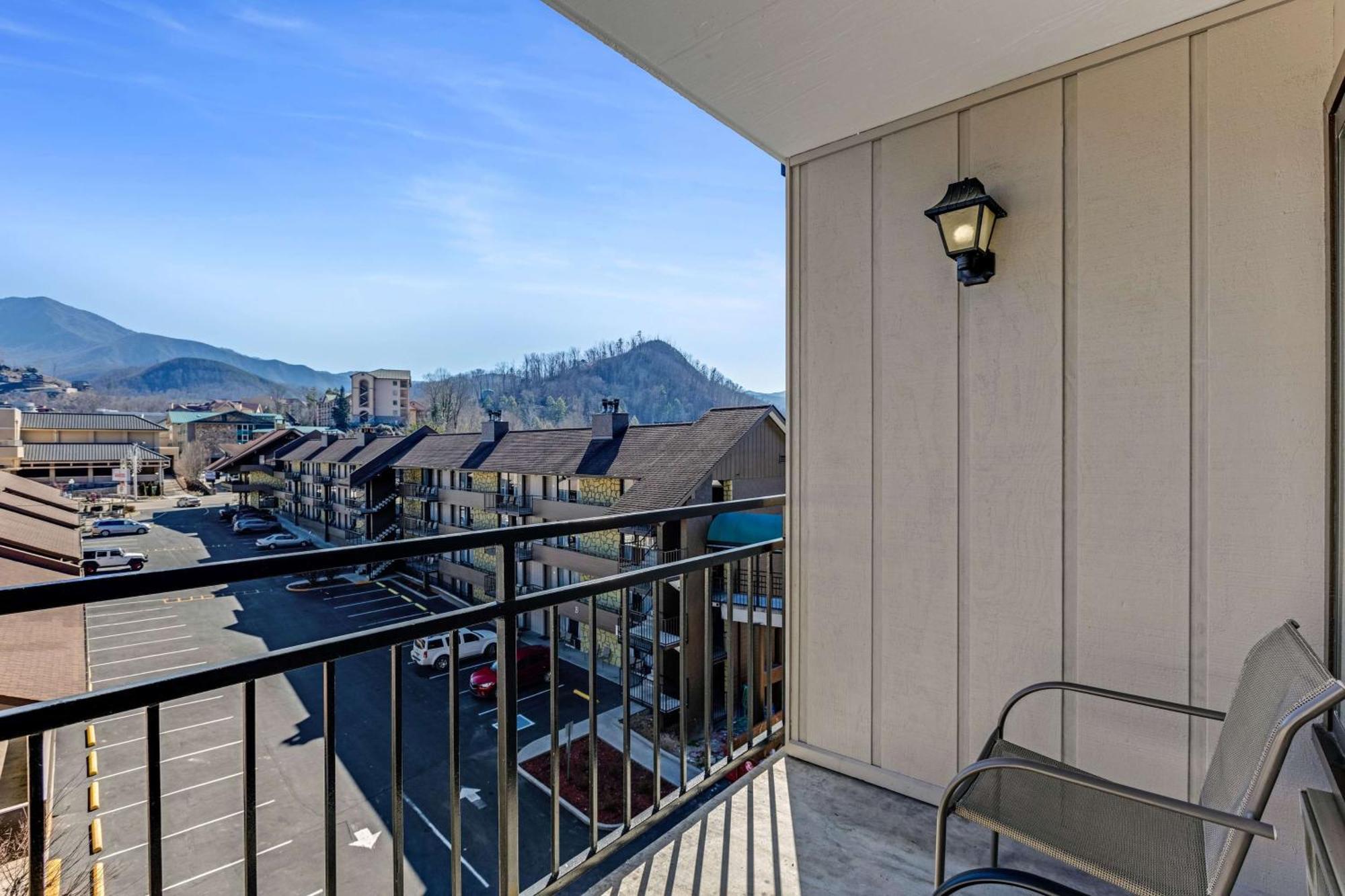 The Wander Hotel 개틀린버그 외부 사진