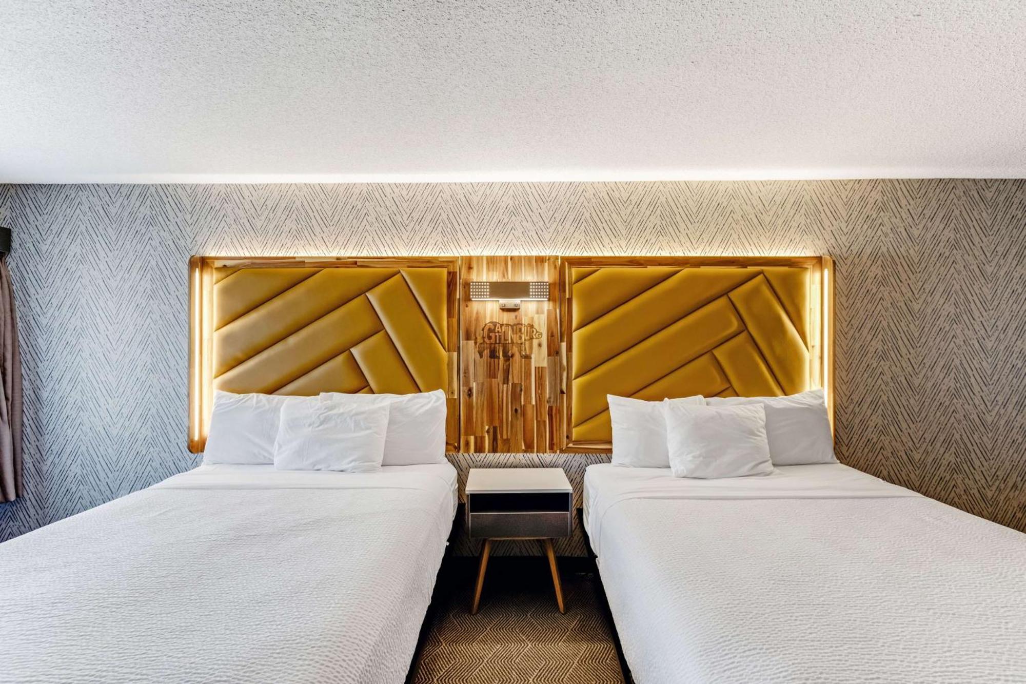 The Wander Hotel 개틀린버그 외부 사진